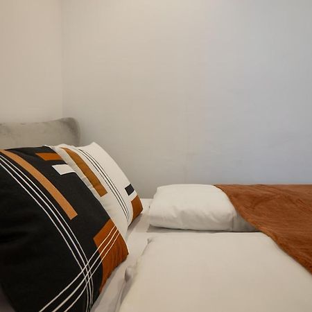 2-Rooms Apartment 10 Min Away From City Center فيينا المظهر الخارجي الصورة