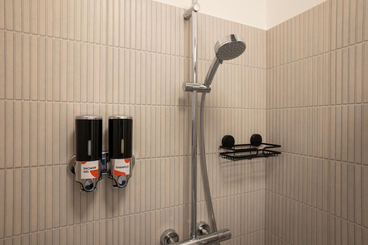 2-Rooms Apartment 10 Min Away From City Center فيينا المظهر الخارجي الصورة